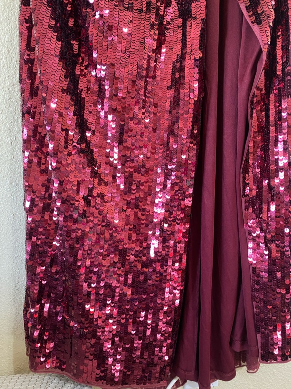 NWT Mac Duggal Red Bell Sleeve One Shoulder Sequined Gown 93540 Size 10 - Picture 8 of 16